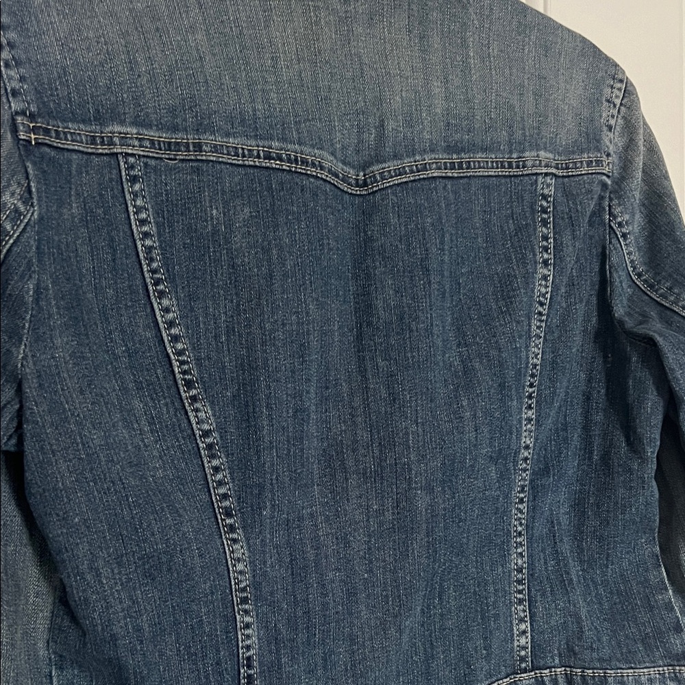 Elle Classic Denim Jean Jacket - Picture 6 of 6
